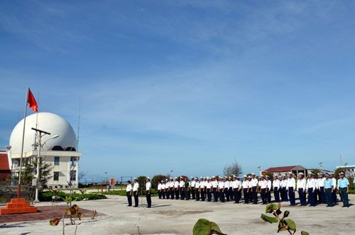 VND 300 milion in support of “Great House of Solidarity” on Spratly island
