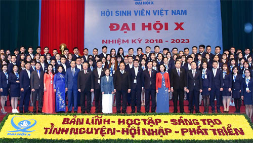 Vietnamese students win four gold medals at int’l science contest