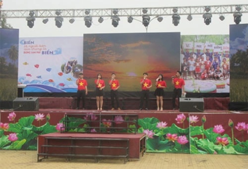 Binh Thuan launched campaign “Let’s clean up the ocean”