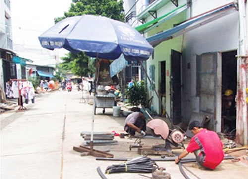 Làm nhôm sắt trong khu dân cư gây tiếng ồn