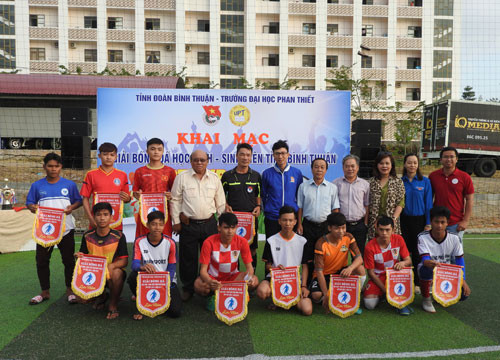 Binh Thuan’s 2nd Student  Football Tournament  opened