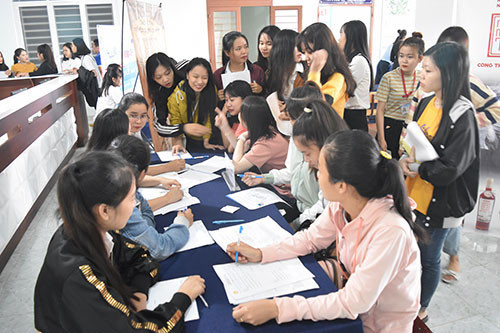 Job festival held in University of Phan Thiet