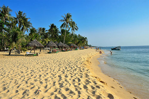 Mui Ne, Vietnam: To watch the incredible skies during sunset in this coastal fishing town, you can choose to sit on the beach or on one of the sand dunes.