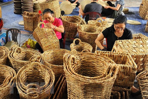 Vietnamese handicrafts introduced in Singapore