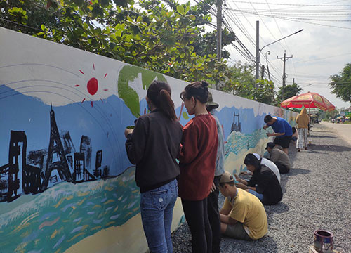 100-meter-long fresco to call for protecting the environment
