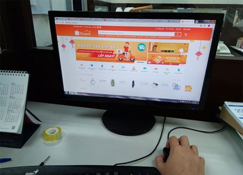 Vietnam's e-commerce forecast to grow 20 percent in Q4