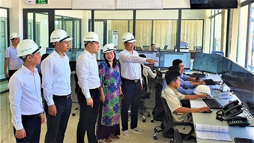 Southeast Asia’s largest solar power plant connected to national grid
