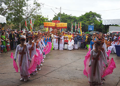 Cham people in Binh Thuan celebrated Kate festival 2020