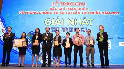 Awards honour outstanding press works in disaster prevention, control