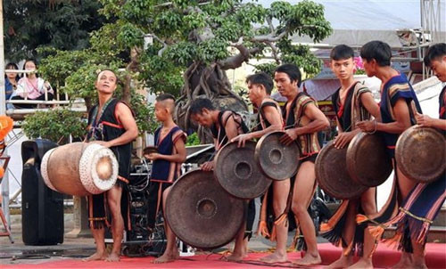 Programme introduces traditional culture and customs of ethnic groups