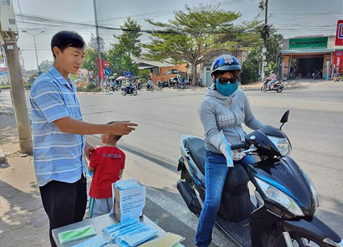 La Gi town: Thousands of face masks given for free to prevent coronavirus infection