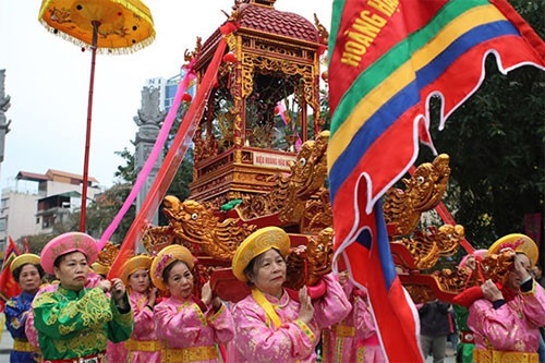 Ngoc Hoi-Dong Da victory celebrated