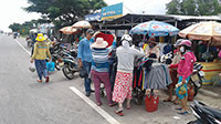 Xã Hồng Thái: Chợ tự phát gây mất an toàn giao thông