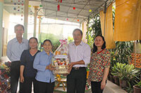 Ủy ban Mặt trận Tổ quốc Việt Nam tỉnh: Thăm và chúc mừng lễ Giáng sinh