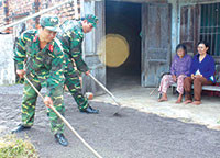 Lực lượng vũ trang huyện Hàm Thuận Bắc: Nhiều hoạt động đền ơn, đáp nghĩa