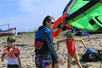 Phú Quý, “thiên đường” lướt ván diều của du khách quốc tế