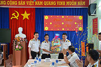Chúc tết cán bộ trạm radar 590 và huyện Côn Đảo