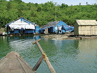 Dân đánh cá lòng hồ Hàm Thuận: Đã được phép thường trú dài hạn