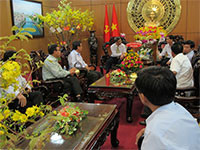 Tập đoàn công nghiệp cao su Việt Nam và Hội Doanh nhân Trẻ Bình Thuận chúc tết Tỉnh ủy