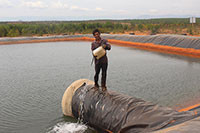 Công trình cấp nước Khu Lê Hồng Phong: Đào ao trải bạt tích nước phục vụ dân mùa khô