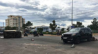 Ô tô và xe tải tông nhau trên đường Võ Văn Kiệt