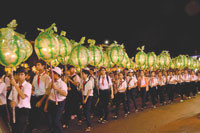 Lễ hội Trung thu Phan Thiết: Các trường không phải làm lồng đèn lớn