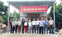 Công ty cổ phần May Bình Thuận - Nhà Bè trao nhà cho công nhân nghèo