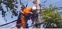 Clip lan truyền người bị điện giật trên cột điện ở xã Tân Bình thị xã La Gi không thuộc Điện lực Hàm Tân