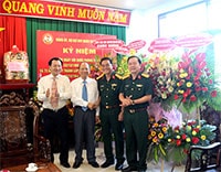 Lãnh đạo tỉnh chúc mừng Bộ Chỉ huy Quân sự tỉnh