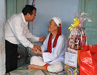 Lãnh đạo tỉnh thăm chúc Tết Katê tại Tuy Phong