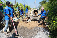 Nhiều hoạt động tình nguyện xây dựng nông thôn mới