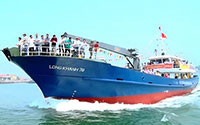 Quảng Bình: Tàu vỏ thép dịch vụ hậu cần nghề cá đầu tiên vào hoạt động