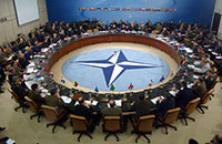 NATO để ngỏ cánh cửa đối thoại với Nga