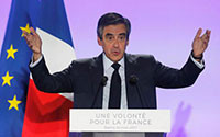 Bầu cử Pháp: Fillon thu hẹp khoảng cách với Le Pen, Macron