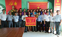 Trường THCS Lê Văn Tám đón nhận Cờ thi đua của Chính phủ
