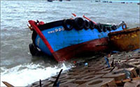 Quảng Bình di dời 10.000 hộ dân ở vùng nguy hiểm để tránh bão số 4