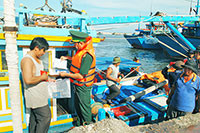 Chống khai thác IUU: Mạnh tay xử lý tàu cá khai thác hải sản bất hợp pháp