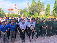 Kỷ niệm 70 năm Ngày truyền thống lực lượng TNXP Việt Nam: Dâng hương tưởng nhớ liệt sĩ Đoàn vận tải H50