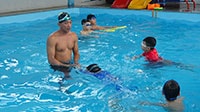 Học bơi trong những ngày hè