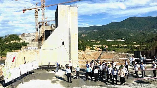Parliamentary delegation inspects major projects in Ninh Thuan