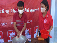 Hội Chữ thập đỏ huyện Tuy Phong tổ chức điểm truyền thông phòng Covid - 19