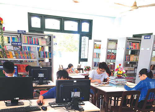 Students get acquainted with reading habits amid prolonged school closure 