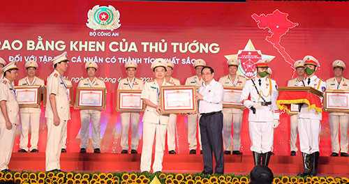 Prime Minister praised Binh Thuan Public security for outstanding accomplishment  on national population database