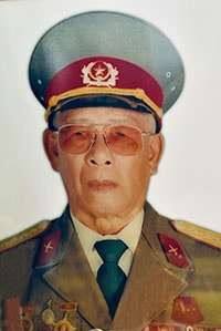 TIN BUỒN