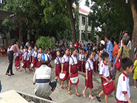 Trường tiểu học Phan Rí Cửa 2 thực hiện mô hình cổng trường “An toàn văn minh”
