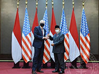 Quyền Bộ trưởng Quốc phòng Mỹ thăm Indonesia, Philippines bàn về Biển Đông
