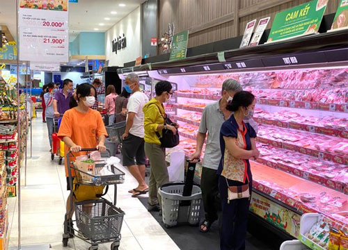 Steady prices of consumer goods, higher sales mark Tet