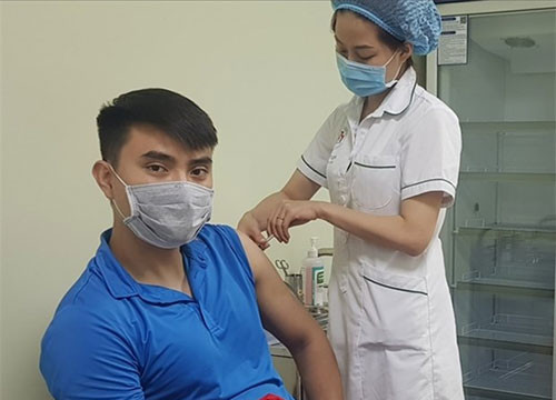 Athletes receive COVID-19 vaccinations ahead of int’l tournaments
