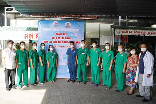 An Phuoc hospital deploys 2 mobile medical teams in support of home-based care for Covid-19 patients