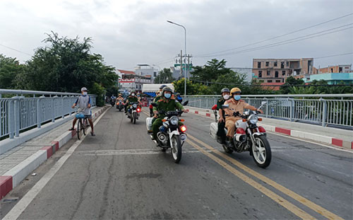 Phan Thiet deploys troops to patrol orange and red areas amid complicated developments of Covid-19